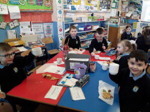 Senior infants enjoyed their French day today as part of our Run Around Europe challenge 